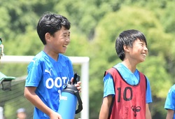 ���K����