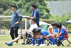 ���K����