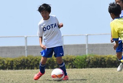 ���K����