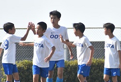 ���K����