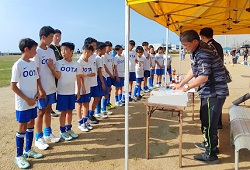 ���K����