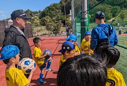 ���K����